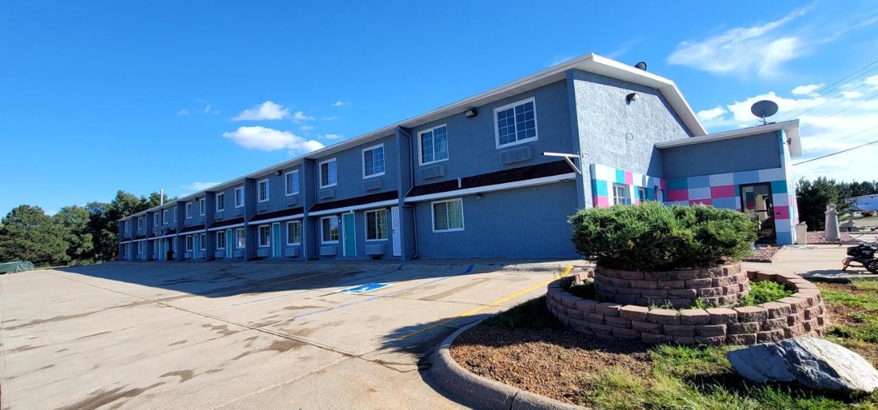 Dragonfly Inn & Suites Hastings Exterior photo